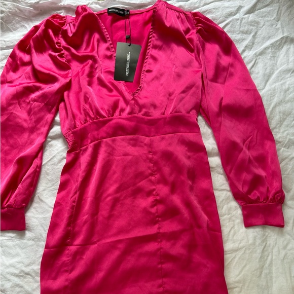 PrettyLittleThing Dresses & Skirts - Pretty little thing bodycon dress